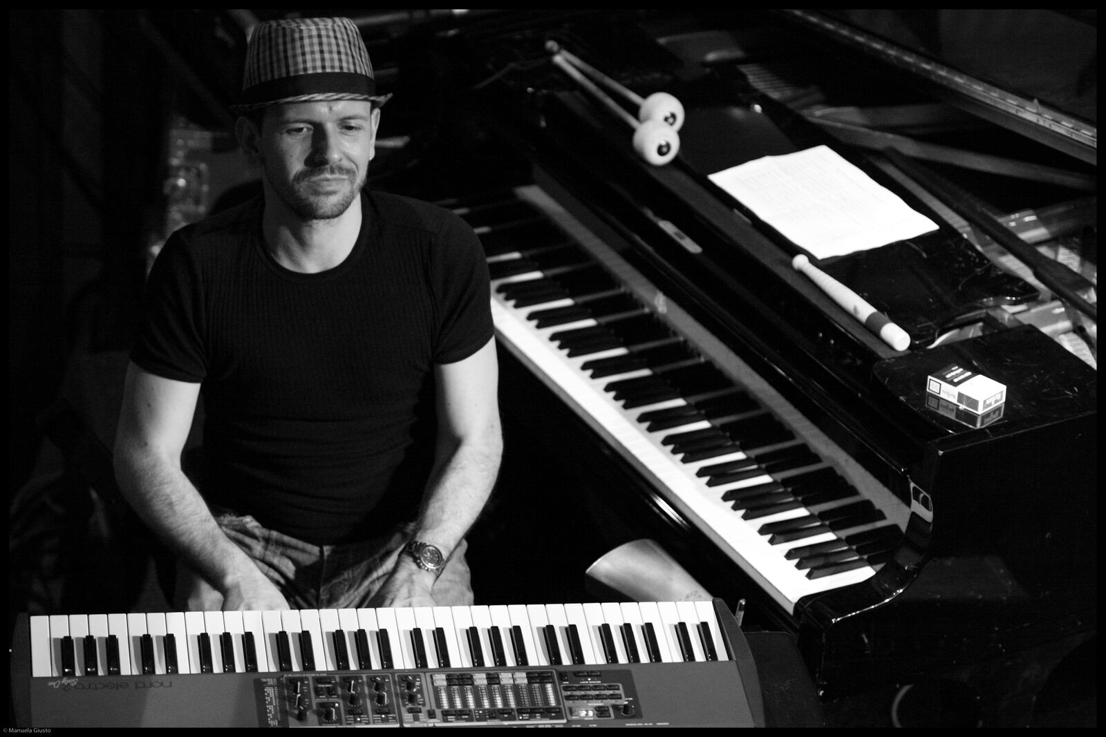 2009: at the piano with the live band (B&W)