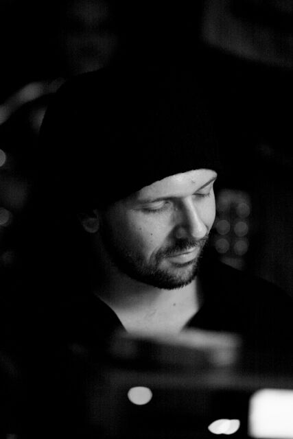 At the keys (B&W), 2009